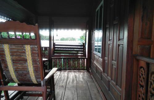 Takat Ngao House | Baan Pak Phutawan Resort