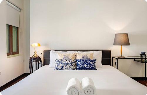 Si Phraya Apartment | Baan Surawong 390 heriteg house