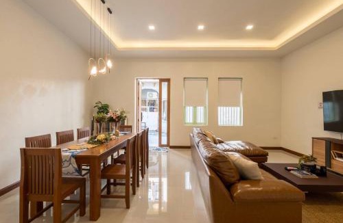 Si Phraya Apartment | Baan Surawong 390 heriteg house