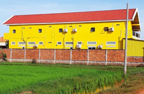Siem Reap Apartment | Ban Sokluy AC apartment 2 1-2pax including kitchen