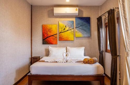 Wua Lai Hotel | Banana House