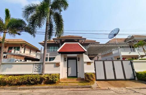 Central Pattaya Villa | Bann Natcha 35