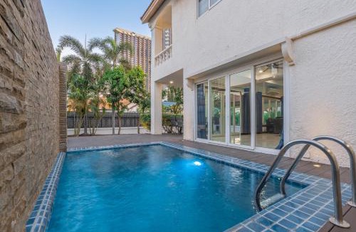 South Pattaya Villa | Beach four bedroom pool Villa Jomtien