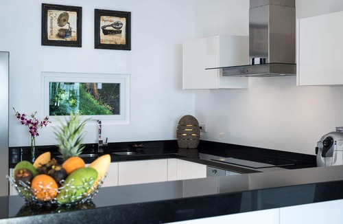 Bophut Apartment | "Beach House" Sea View Pool Apartment