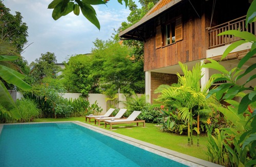 Siem Reap House | Beautiful Khmer house with pool at the edge of the Angkor conservation zone
