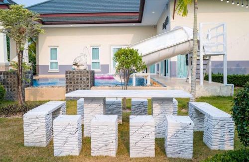 Huai Yai Villa | Beverly Hills Pool Villa Na Jomtien