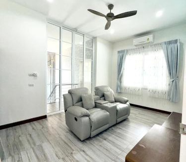 Bang Sare Villa | Bluesky Villa Bang Sare