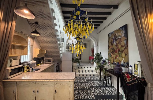 Chang Moi House | Bohemian Townhouse near Old Town & Tha Phae, Max to 8 people