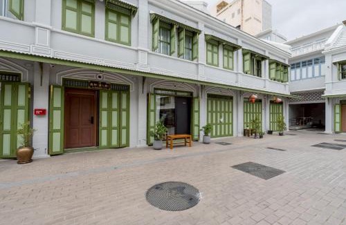 Chakkrawat Villa | Chinatown 3BR Townhouse,MRT Nearby&Family Friendly