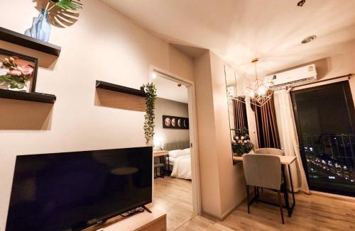 Bang Rak Phatthana Apartment | Comfy Plum West Gate Condo 1 BR