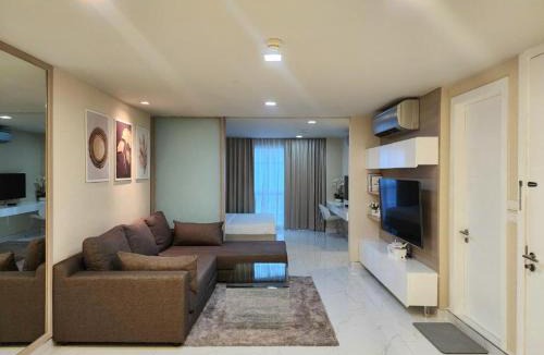 Nana Apartment | Condominium - Sukhumvit Soi 5 BTS Nana- Room Size 47m2