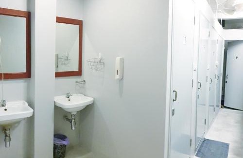 Bang Rak Hostel | Cooper