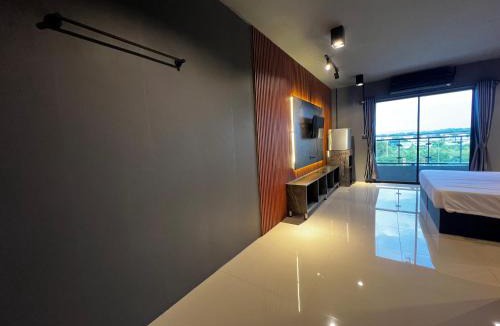 Na Chom Thian Apartment | Dark Lights Retreat