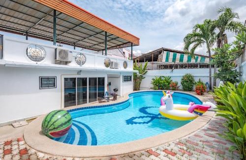 South Pattaya Villa | Deluxe 3 bedrooms Villa with fancy pool in downtown Pattaya