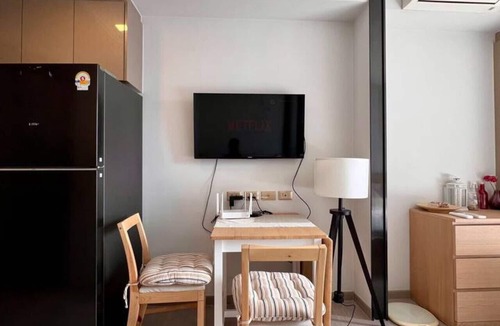 Rama 9 Apartment | Digital Nomad Stay Workspace Walk to MRT Pool