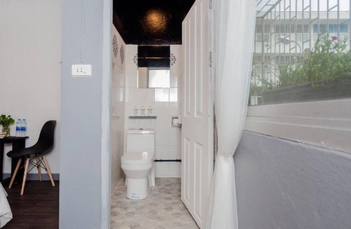 Wat Ratchabophit House | Double Room Near Temple of the Emerald Buddha