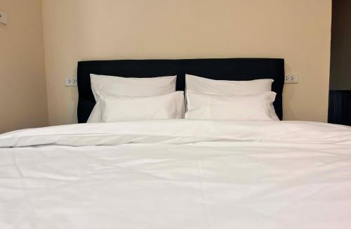 Embassy District Hotel | EAIN-WORKplusSTAY