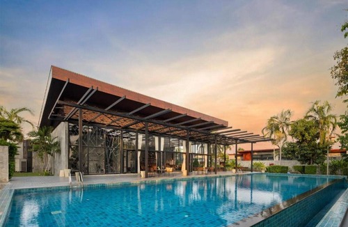 Na Kluea House | Elegant Deluxe Pool Villa Retreat