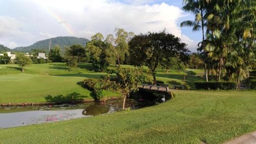 Kathu Villa | Family & Group Retreat with Golf Course View V330