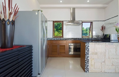 Na Thon House | Ferienvilla "Villa Liu" mit Blick auf das Wasser by Interhome