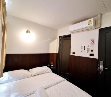 Talat Noi Hostel | Four Sisters Hostel