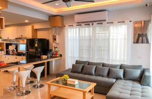 South Pattaya Villa | Gala Express l Private 4 Bedrooms Pool Villa l 10 mins to Walking St.
