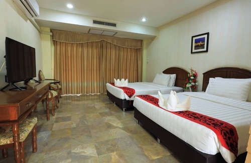 Nakhon Ratchasima Hotel | Goldenland Resort