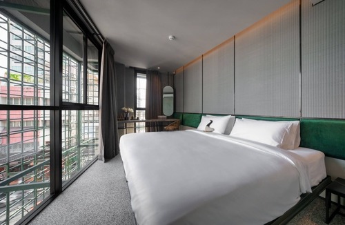 Phra Khanong Nuea Hotel | Goose Living Bangkok BTS Phra Khanong
