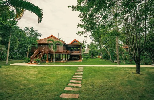 Siem Reap Villa | Hok Sokol's Villa by Ream Lek