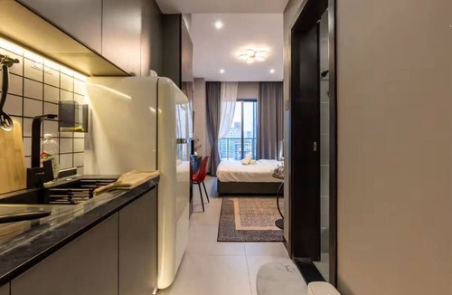Sen Sok Hotel | Hotel with 4 bedrooms and AC in awesome Phnom Penh
