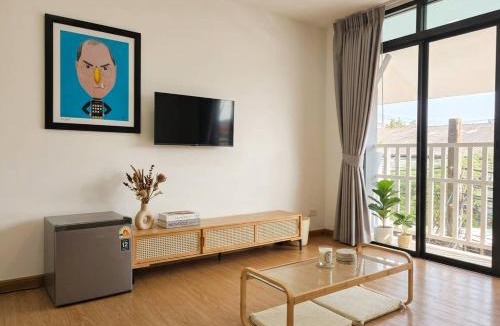 Racha Thewa Apartment | Hugg daily airport