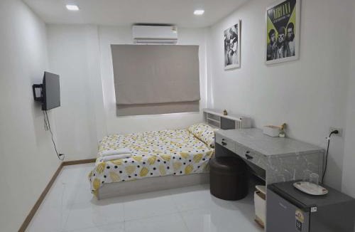 Racha Thewa Apartment | Hugg daily airport