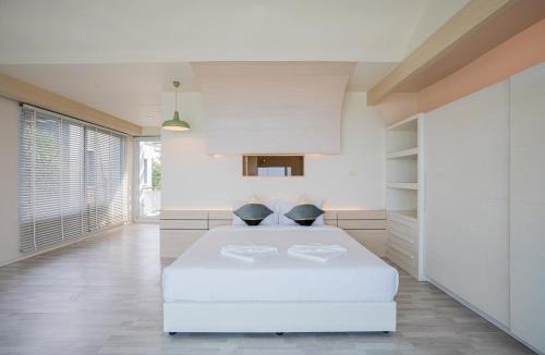 North Pattaya Villa | I SEA YOU, Luxe Beachfront Villa