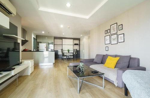 Rama 9 Apartment | Internet celebrity train night market swimming pool free WiFi mrt 100m