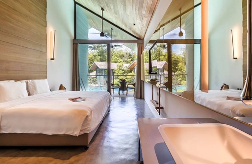 Maprao Island Hotel | Island Escape Burasari