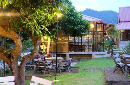 Mae Ai Hotel | Khun Mai Baan Suan Resort