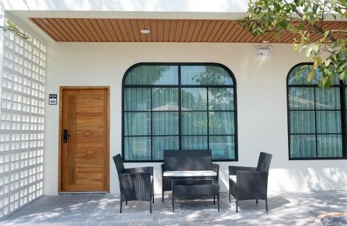 Pak Khat Hotel | Kwang x Yao Café, Resort & Pool Villa