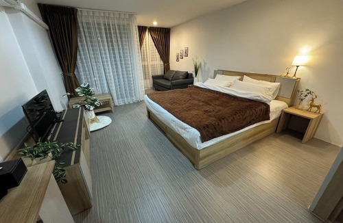 Ban Bang Saen Hostel | Le Bed