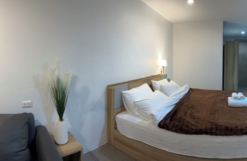 Ban Bang Saen Hostel | Le Bed