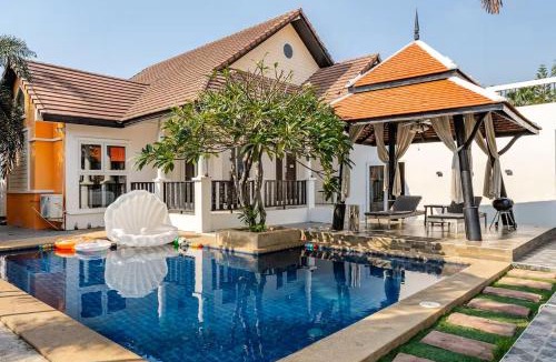 South Pattaya Villa | liwei music pool villa