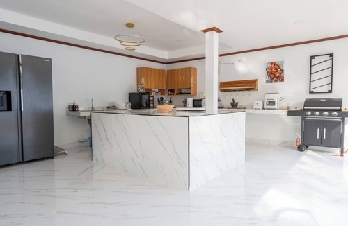 Ko Lanta Villa | Luxure Villa Rooms 2 Pool & Shared Kitchen