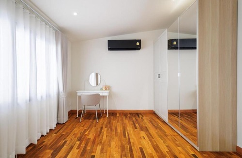 Khlong Tan Nuea Villa | LuxurySukhumvitHouse 2BR 2Bath Kitchen Netflix 1LV 160sqMeteres