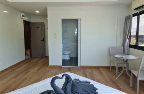 Prawet Hostel | M-Well House
