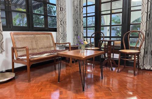 San Sai House | Minimal Cozy-House Bamboo gate Pets Friendly Chiangmai