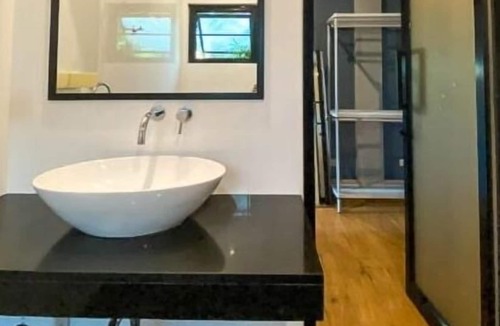 Su Thep House | Modern Loft Townhouse In Nimman (Quiet Street)