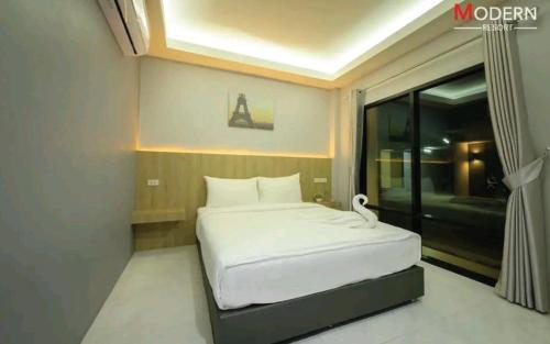 Phichit Resort | Modern Resort