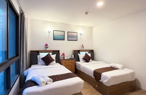 Ratchathewi Hotel | N & B Home Hotel