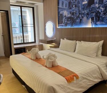Phra Athit Hotel | New Siam II