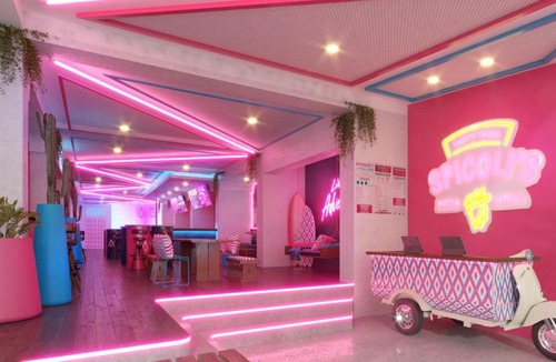 Talat Yot Hostel | Nomads Bangkok Party Hostel 18-35 Years Old Only