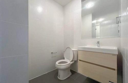 Bang Sue Apartment | Oka Haus